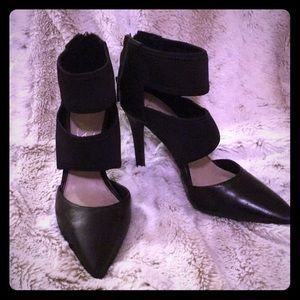 Black sophisticated high heels